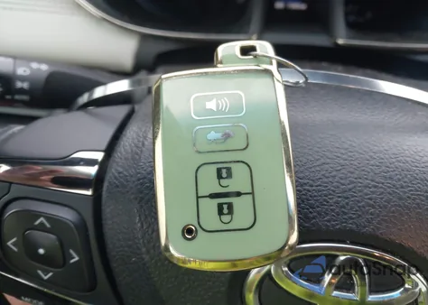 2016 Toyota Avalon Hybrid Xle z USA, uszkodzony, nr VIN 4T1BD1EB5GU049075